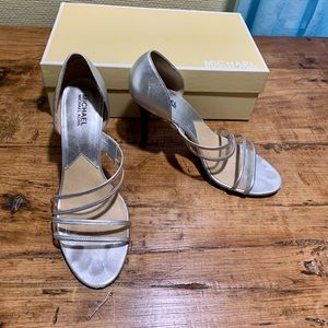 Michael Kors Good Condition Silver Heels